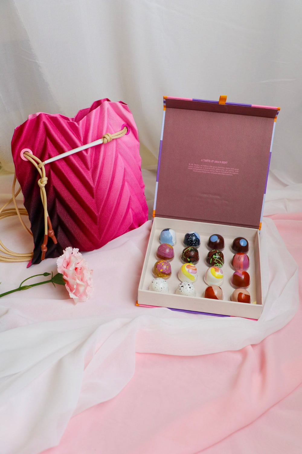 GINLEE X MR. BUCKET MAKE PLEAT BAG