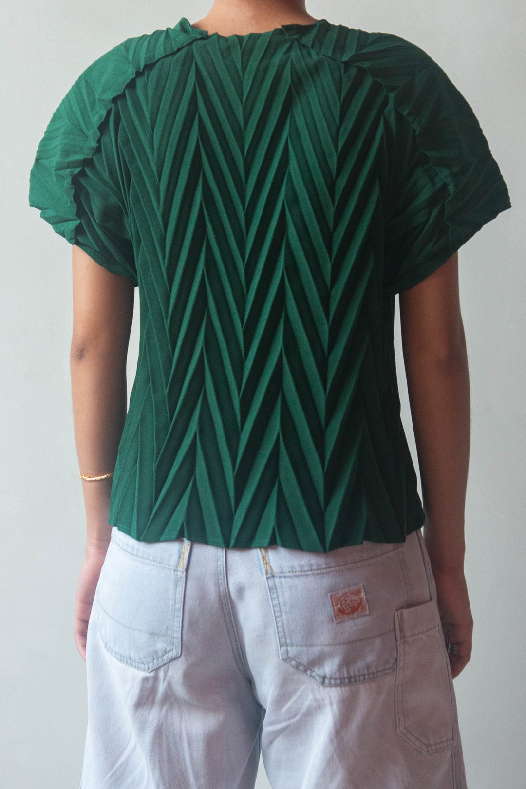 MAKE TEE