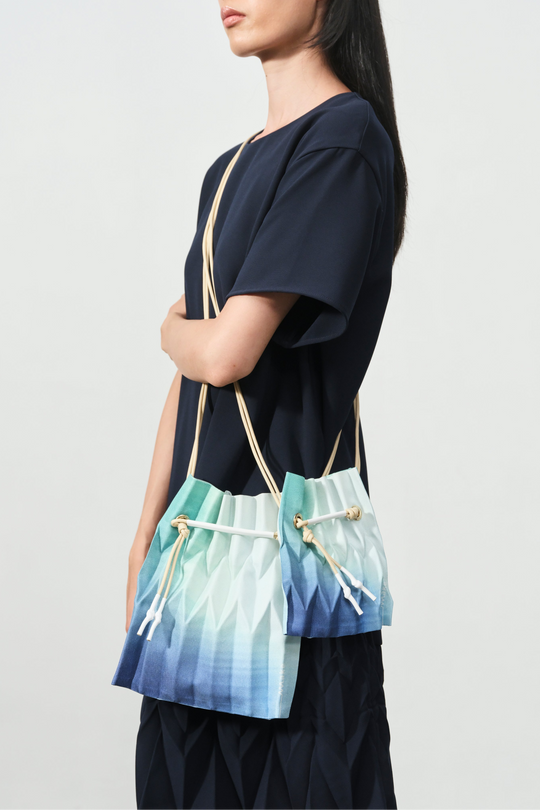 MAKE BAG COTS ONLINE EXCLUSIVE