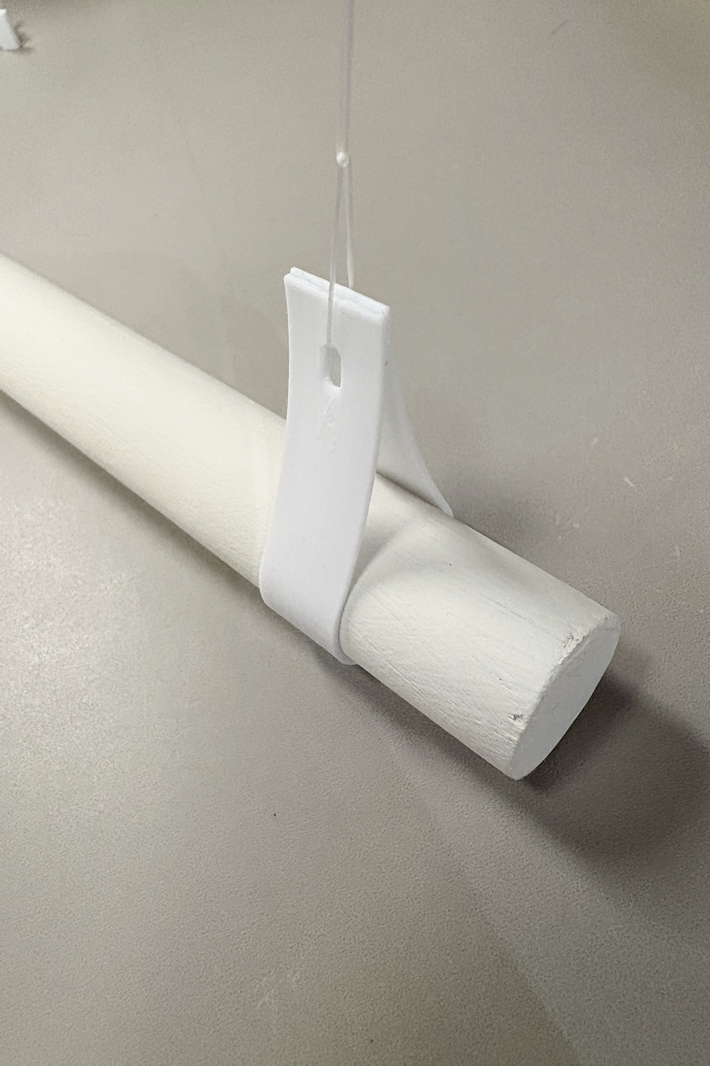1 Inch Pole Hanging Set (2 ceiling clips + 2 Pole brackets)