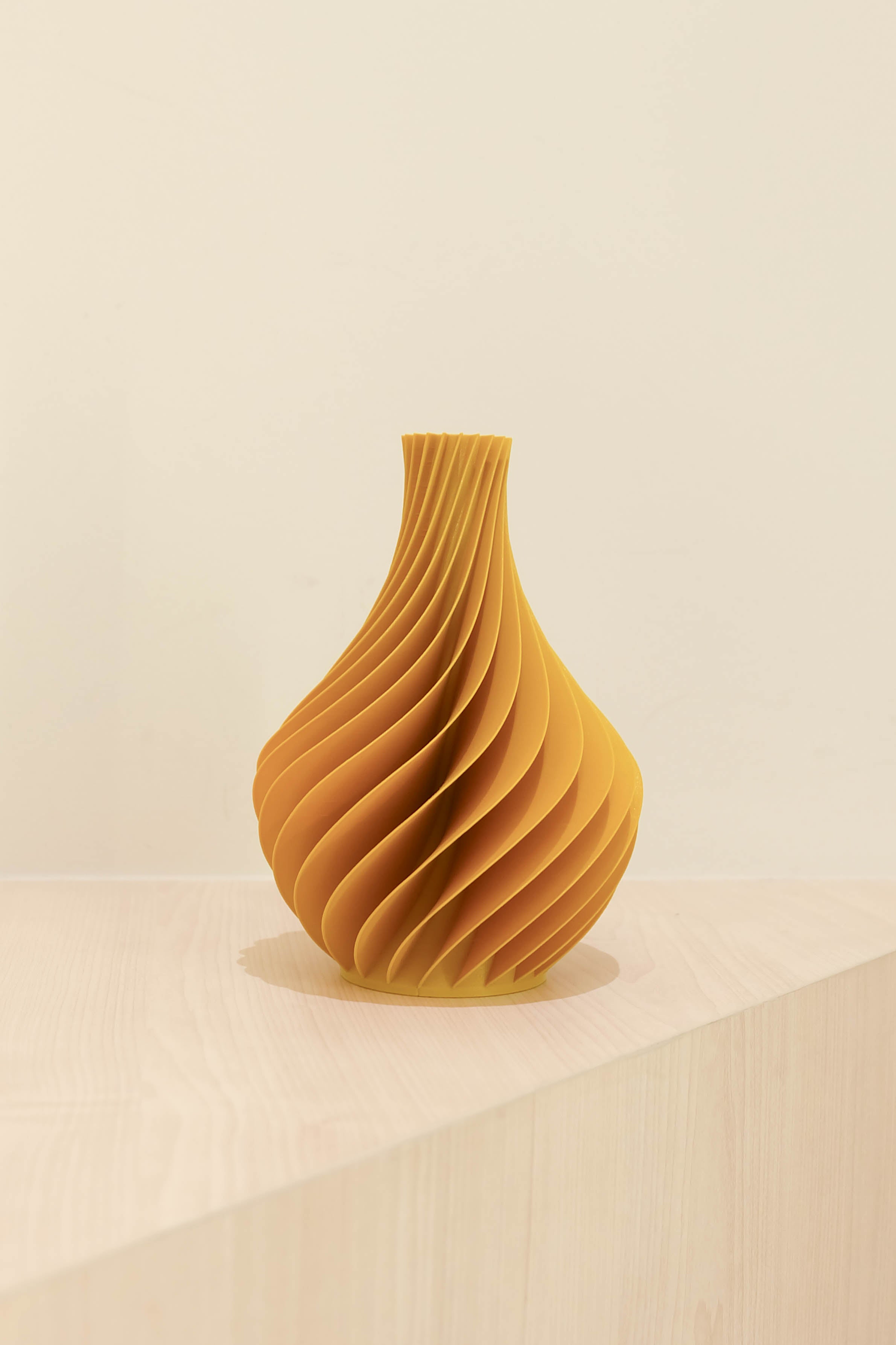 MAKE VASE – MAKE by GINLEE